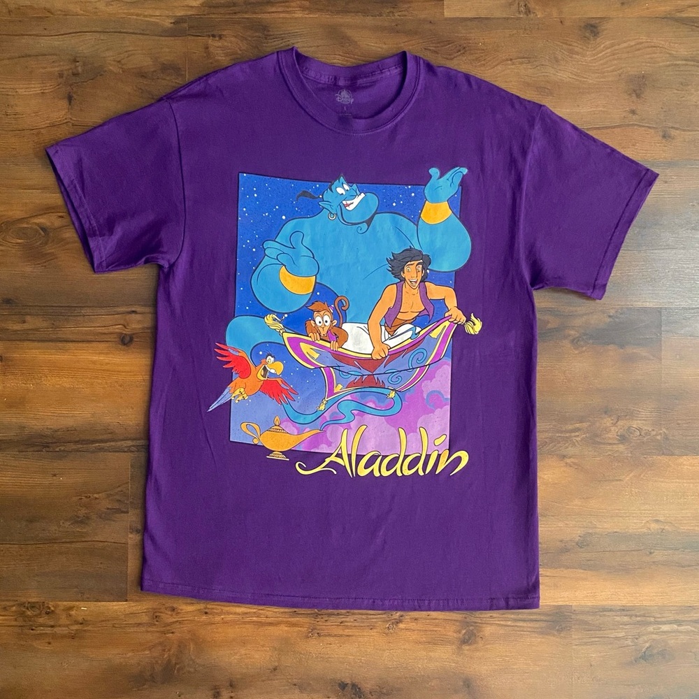 Aladdin Graphic Tee Size L